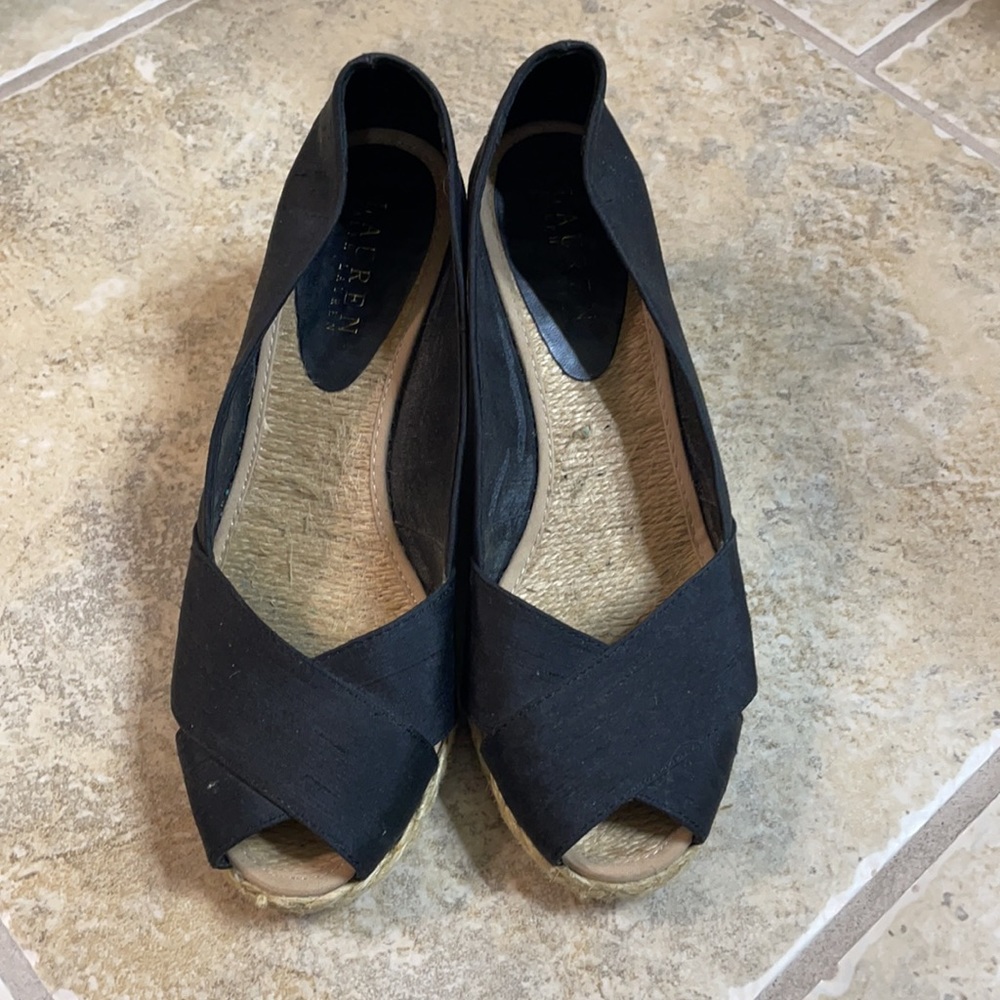 Lauren wedge peep toe shoes. Sz 8. Black fabric upper with woven bottom